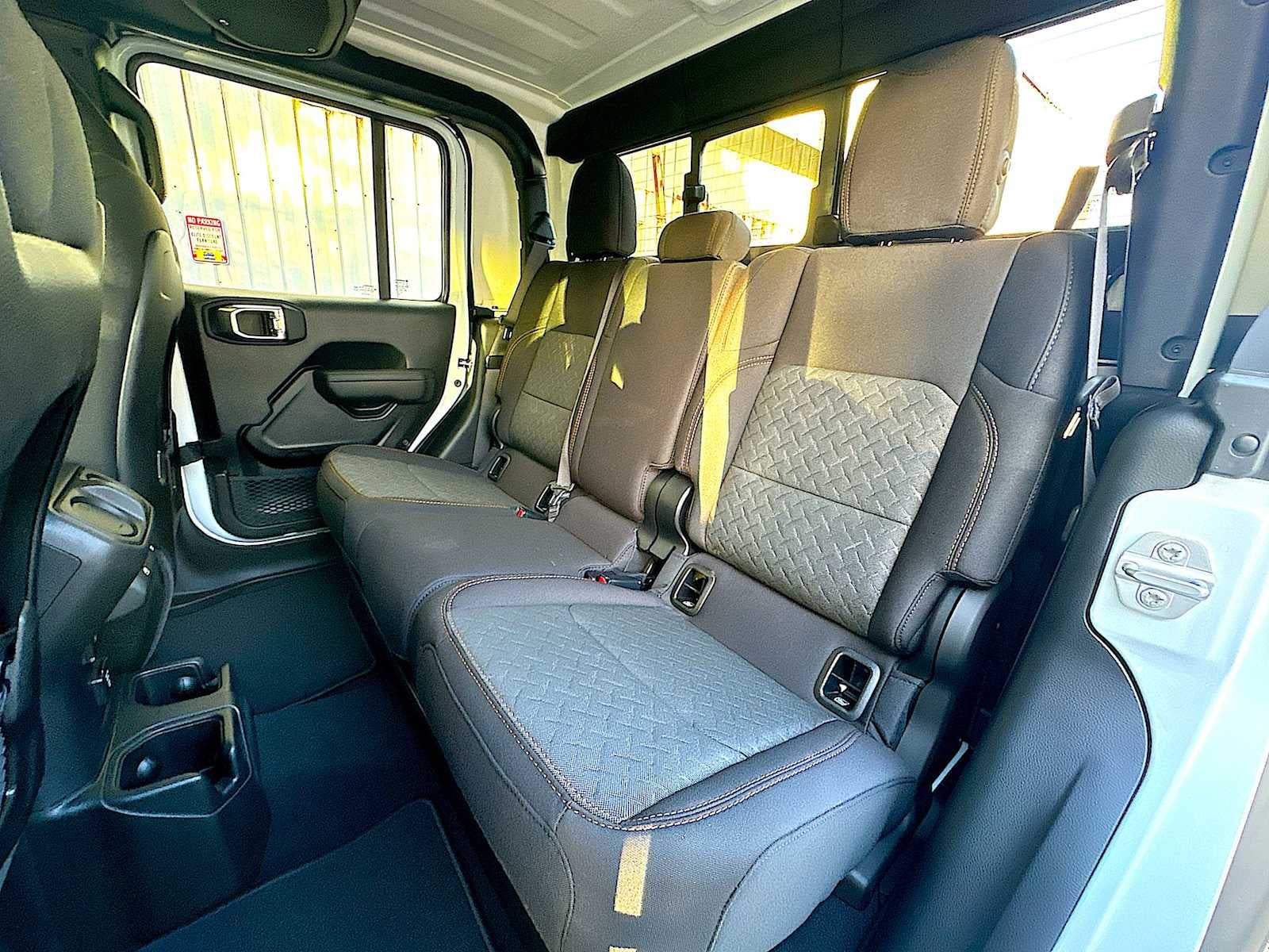 2026 Jeep Gladiator Mojave - Photo 22
