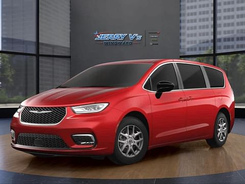 1 image of 2024 Chrysler Pacifica Touring L