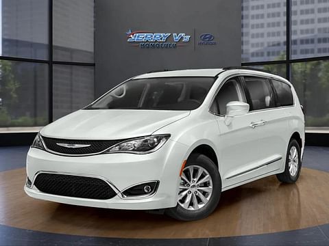 1 image of 2020 Chrysler Pacifica Touring L