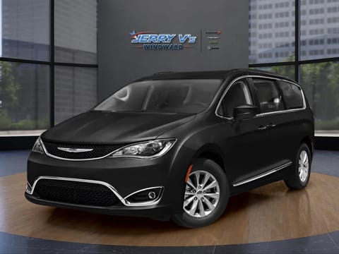 1 image of 2017 Chrysler Pacifica Touring-L