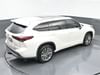 34 thumbnail image of  2021 Toyota Highlander Platinum