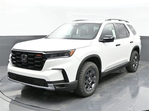 1 image of 2025 Honda Pilot TrailSport