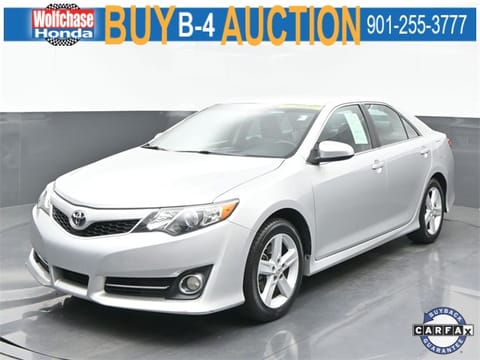 1 image of 2013 Toyota Camry SE