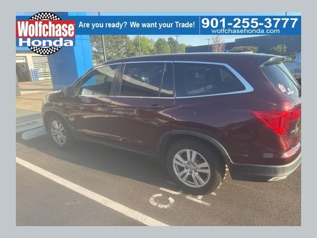 1 placeholder image of  2016 Honda Pilot LX