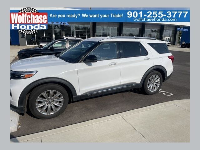 1 placeholder image of  2021 Ford Explorer Limited