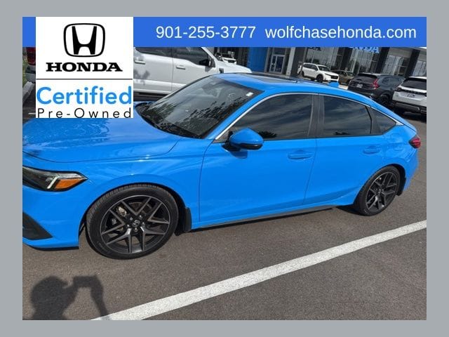 1 placeholder image of  2022 Honda Civic Sport Touring