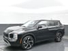 2 thumbnail image of  2022 Mitsubishi Outlander SE