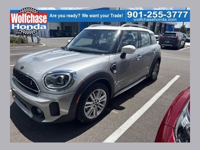 1 placeholder image of  2024 MINI Cooper S Countryman Signature
