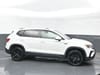 7 thumbnail image of  2024 Volkswagen Taos 1.5T SE