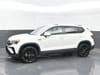 2 thumbnail image of  2024 Volkswagen Taos 1.5T SE