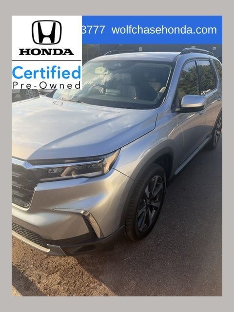 1 placeholder image of  2025 Honda Pilot Touring