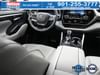 10 thumbnail image of  2020 Toyota Highlander Hybrid XLE
