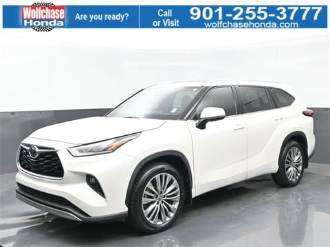 1 image of 2021 Toyota Highlander Platinum