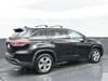 6 thumbnail image of  2016 Toyota Highlander Limited
