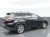 6 thumbnail image of  2016 Toyota Highlander Limited