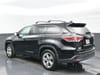 3 thumbnail image of  2016 Toyota Highlander Limited