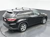 34 thumbnail image of  2016 Toyota Highlander Limited