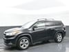 2 thumbnail image of  2016 Toyota Highlander Limited